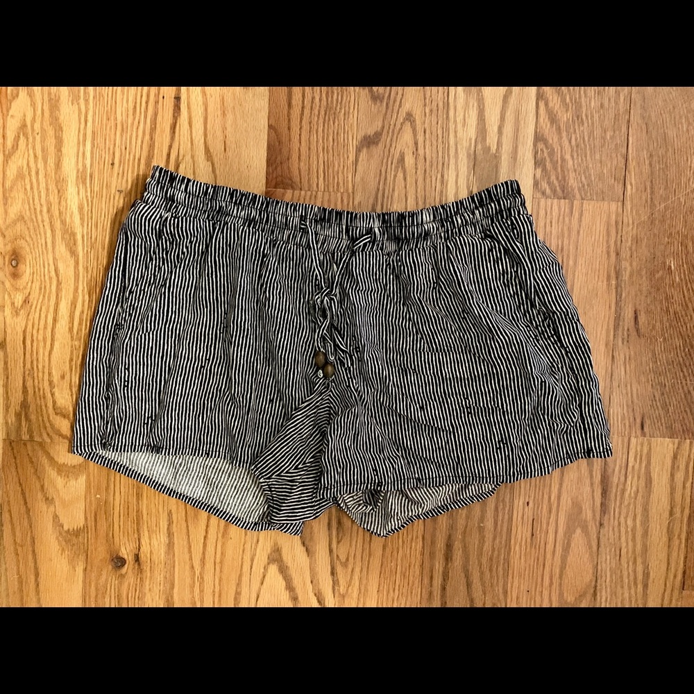 Black/white Striped Shorts